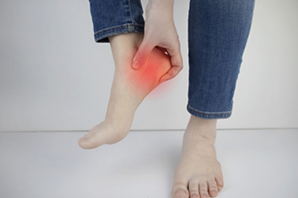 Definition and Symptoms of Plantar Fasciitis